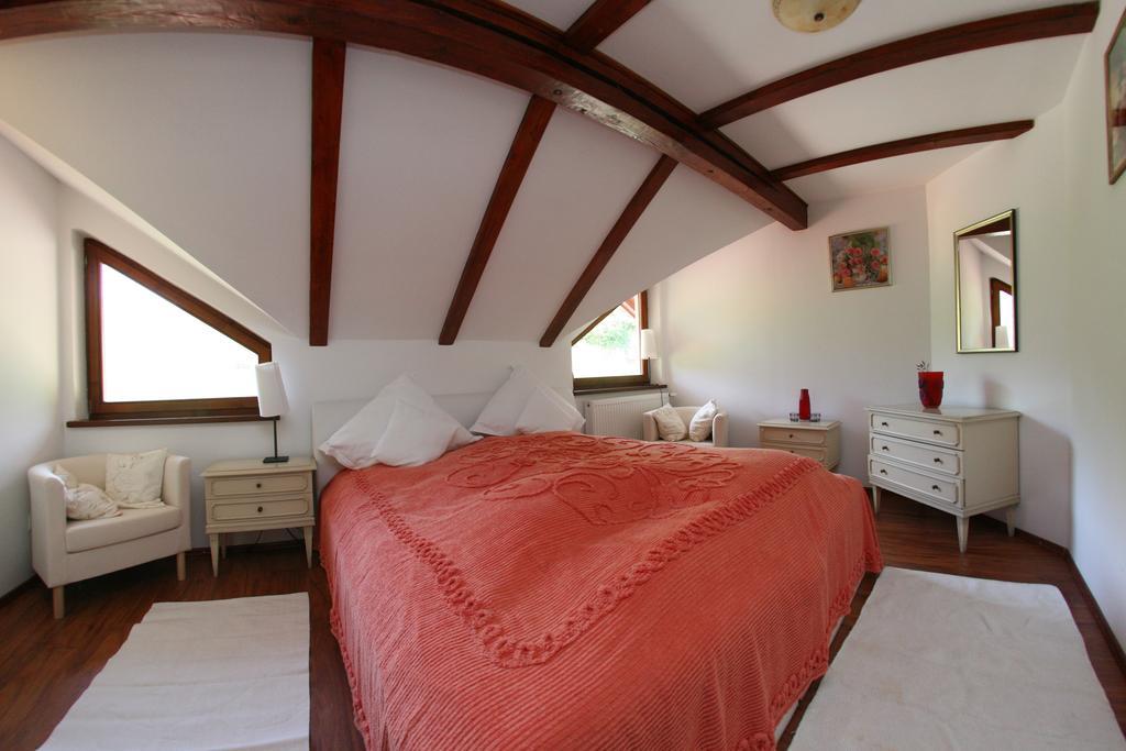 Vila Anastasia Sacarimbu Room photo